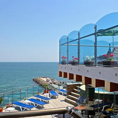 Hotel Bijou Rawda