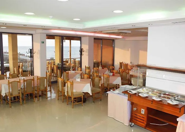 Bijou Хотел Равда