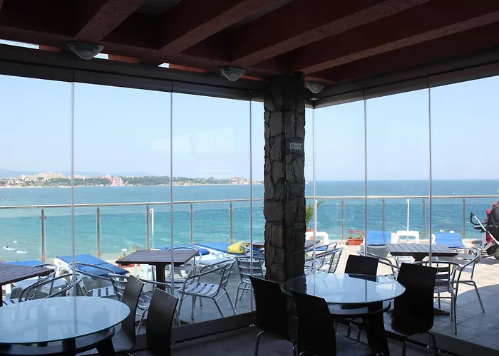 Bijou Хотел Равда