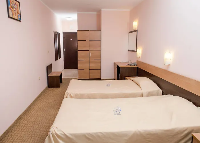 Хотел Bijou Равда